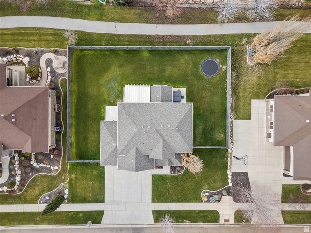 6043 N LARIAT LN, Mountain Green, UT 84050