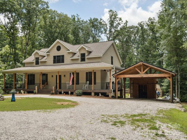 820 King Road, Clover, SC 29710