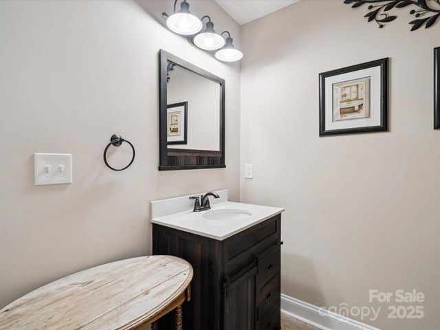820 King Road, Clover, SC 29710