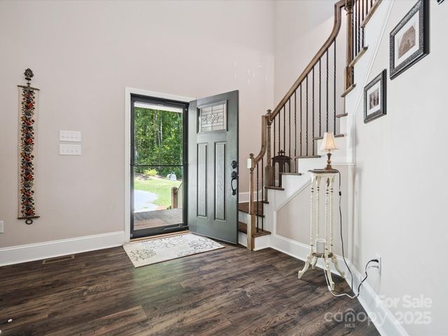 820 King Road, Clover, SC 29710