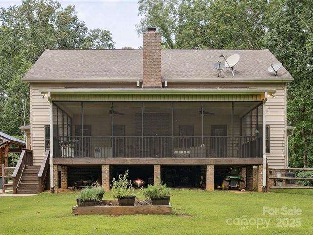 820 King Road, Clover, SC 29710
