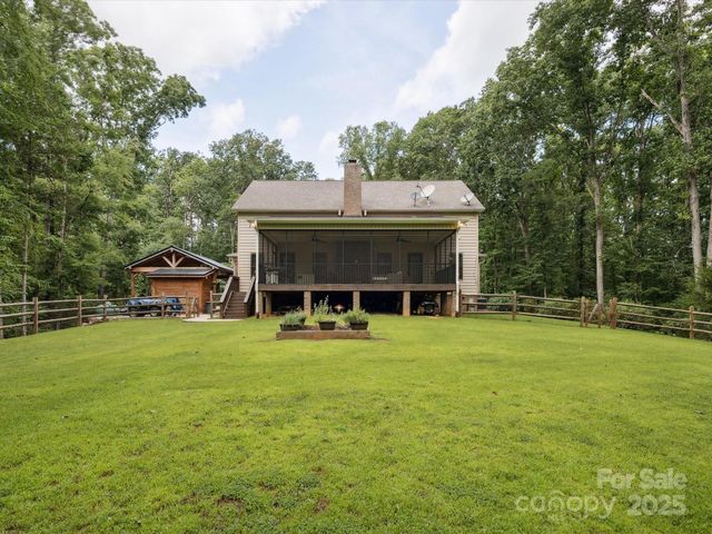 820 King Road, Clover, SC 29710