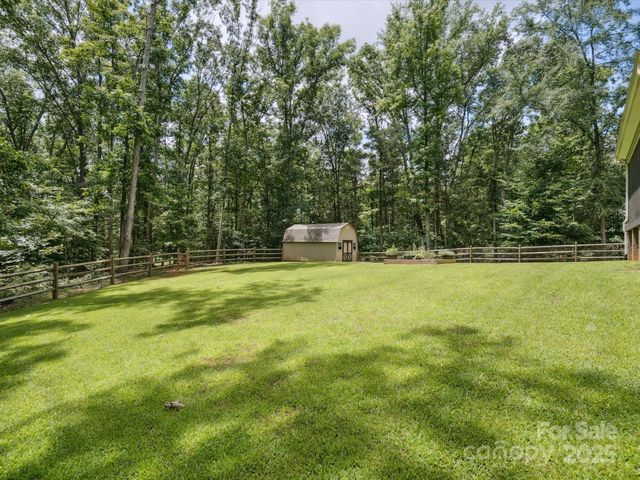 820 King Road, Clover, SC 29710