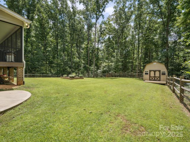 820 King Road, Clover, SC 29710