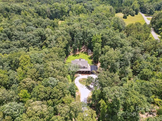 820 King Road, Clover, SC 29710