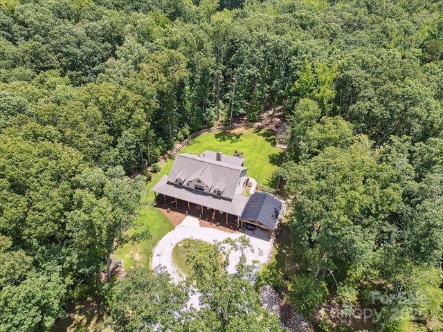 820 King Road, Clover, SC 29710