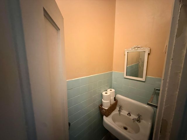 389 Fairwood Avenue, Columbus, OH 43205