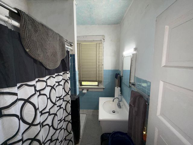 389 Fairwood Avenue, Columbus, OH 43205