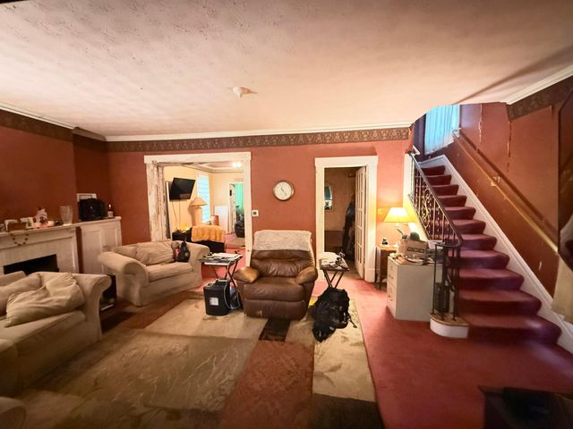 389 Fairwood Avenue, Columbus, OH 43205