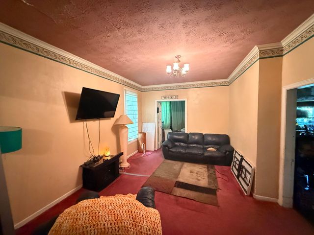 389 Fairwood Avenue, Columbus, OH 43205