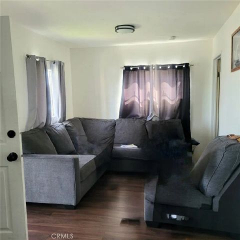 9017 S Budlong, Los Angeles, CA 90044