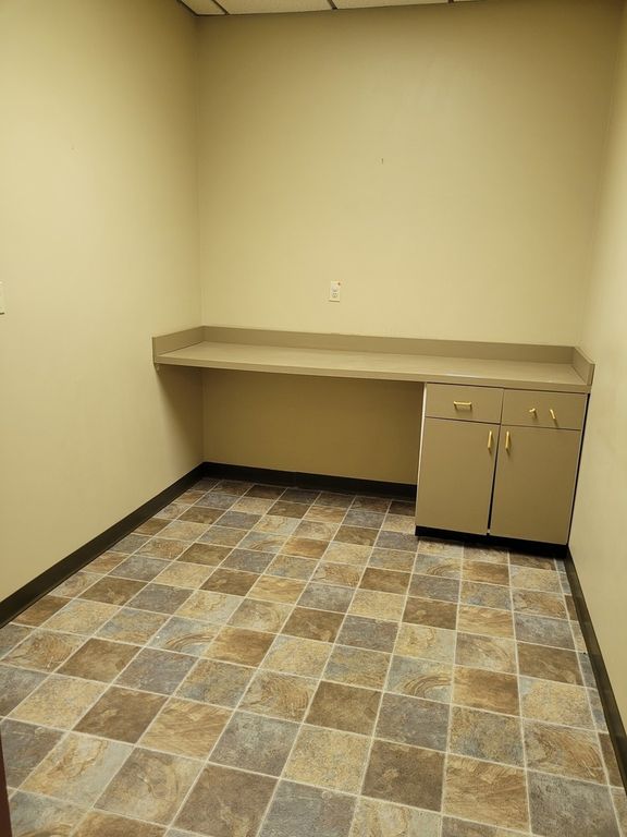 Image 14 of property listing at 3307 Broadway Street 130, Mt Vernon, IL 62864