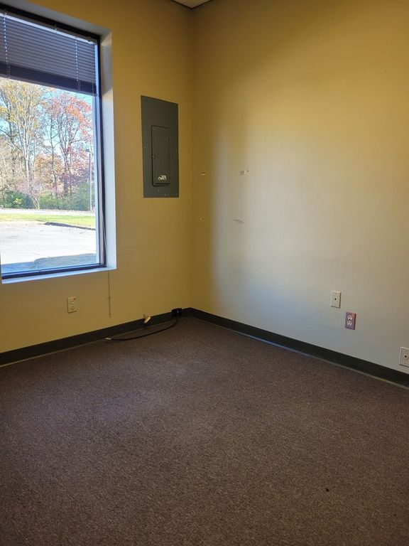 Image 6 of property listing at 3307 Broadway Street 130, Mt Vernon, IL 62864