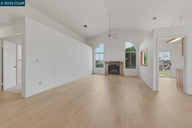 932 Stonegate Cir, Oakley, CA 94561