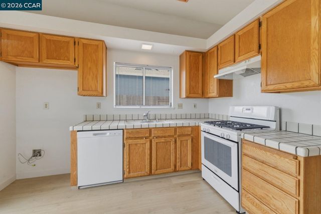 932 Stonegate Cir, Oakley, CA 94561