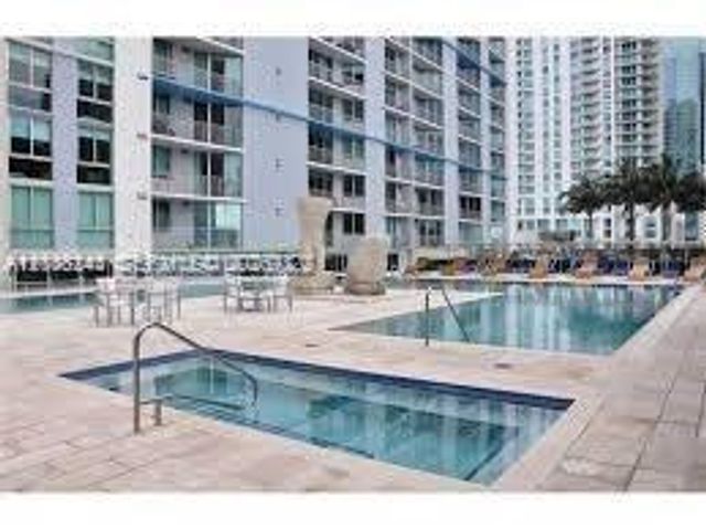 335 S Biscayne Boulevard 2006, Miami, FL 33131