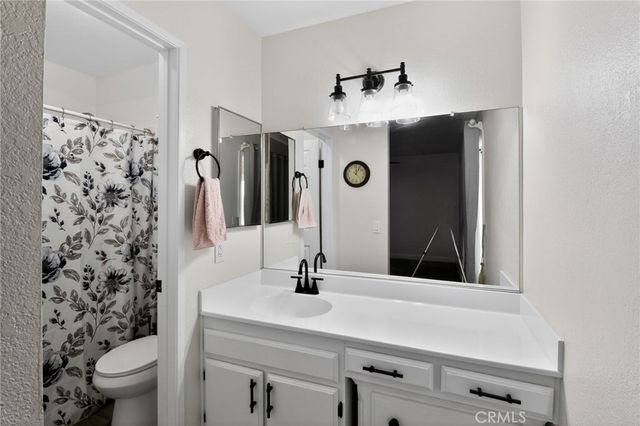 15798 Bleriot, Hesperia, CA 92345