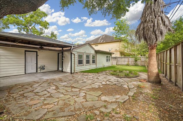 5209 Evergreen Street, Bellaire, TX 77401