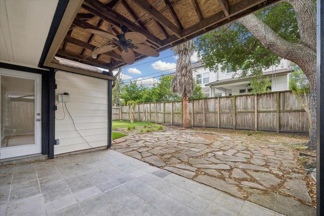 5209 Evergreen Street, Bellaire, TX 77401