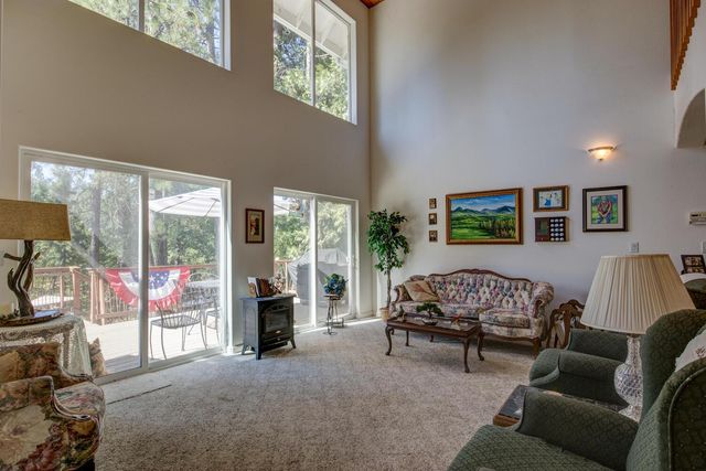 105 Avery Sheep Ranch Rd, Avery, CA 95224