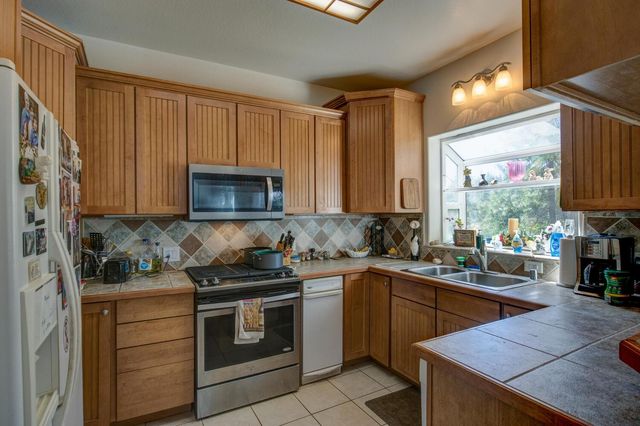 105 Avery Sheep Ranch Rd, Avery, CA 95224