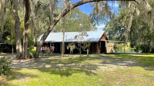 151 TWIN LAKES ROAD, Hawthorne, FL 32640