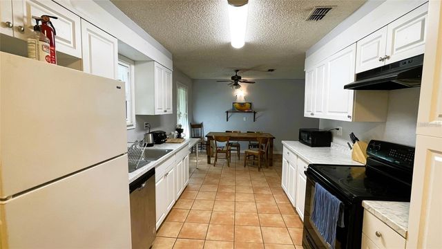 151 TWIN LAKES ROAD, Hawthorne, FL 32640