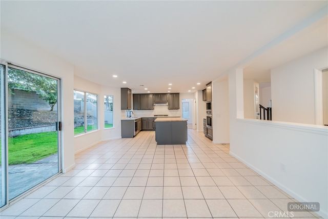 2674 La Morada, Rialto, CA 92377