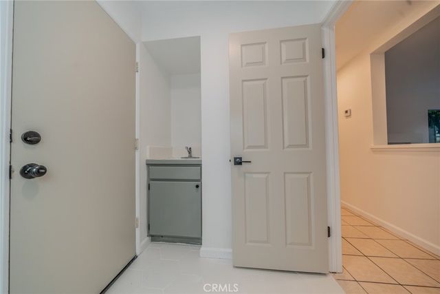 2674 La Morada, Rialto, CA 92377