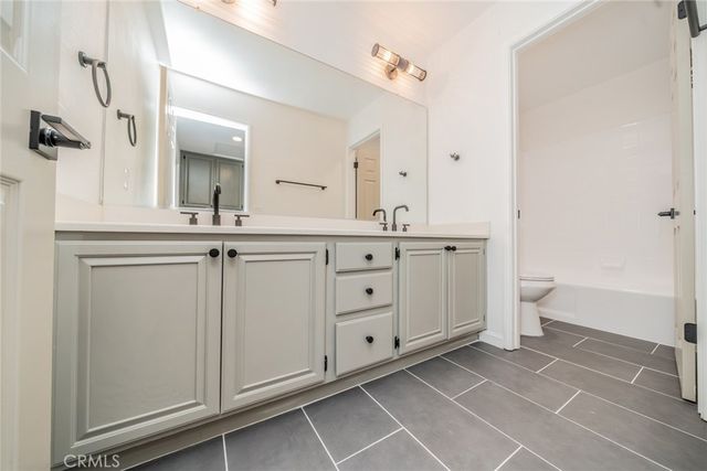 2674 La Morada, Rialto, CA 92377