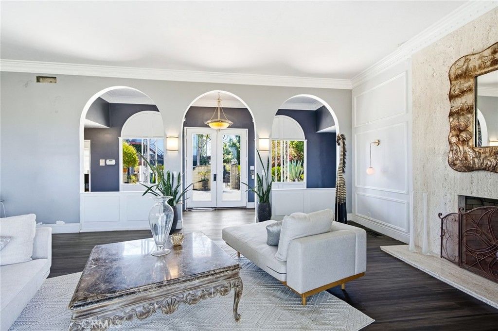 950 Hillcrest, Pomona, CA 91768 — photo 2
