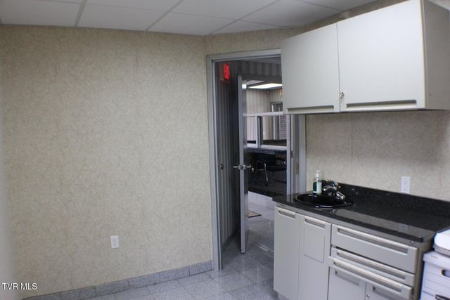 1637 North Eastman Road, Kingsport, TN 37660