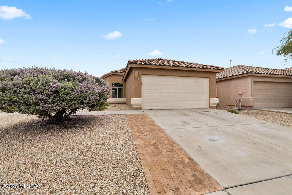 8403 S Otis Drive, Tucson, AZ 85747