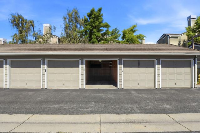 5928 Bridgeport Lake Way, San Jose, CA 95123