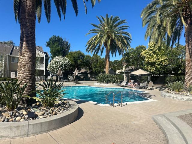5928 Bridgeport Lake Way, San Jose, CA 95123