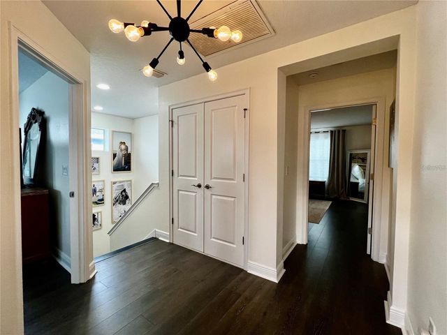 3704 W WYOMING AVENUE, Tampa, FL 33611