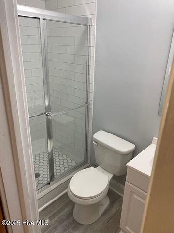 1507 Greenville Boulevard SE, Greenville, NC 27858