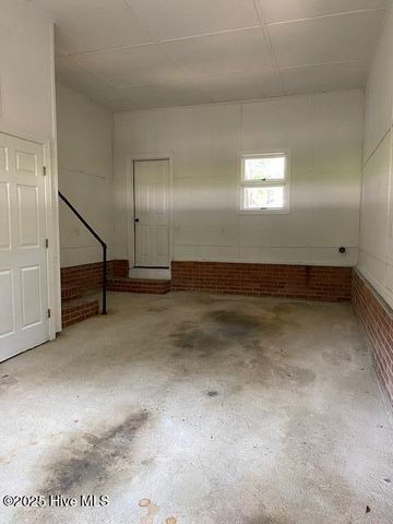 1507 Greenville Boulevard SE, Greenville, NC 27858