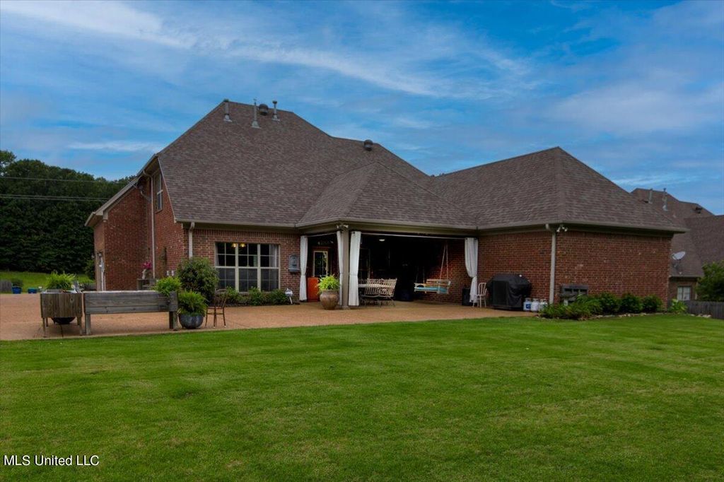 1828 W Keenlan Drive, Hernando, MS 38632 — photo 2