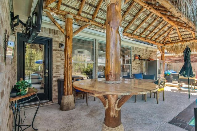810 Hallmark Oak Street, Seabrook, TX 77586
