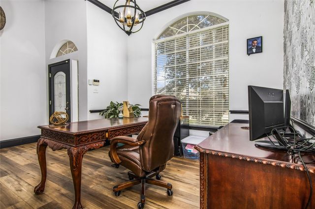 810 Hallmark Oak Street, Seabrook, TX 77586
