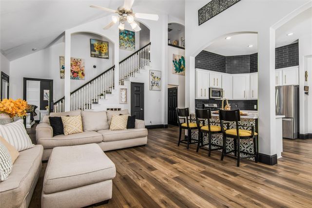 810 Hallmark Oak Street, Seabrook, TX 77586