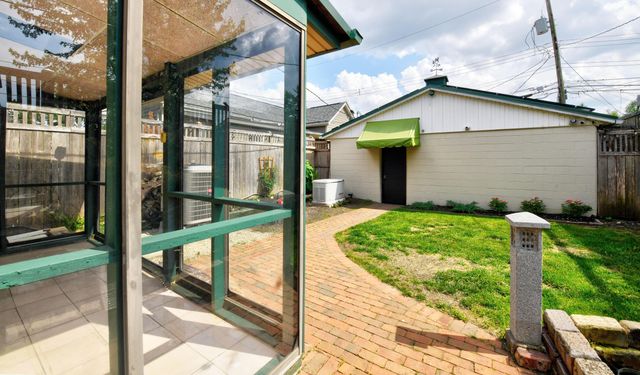 471 E Beck Street, Columbus, OH 43206