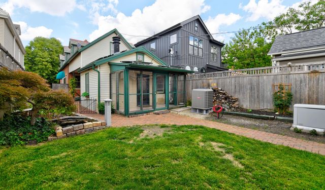 471 E Beck Street, Columbus, OH 43206