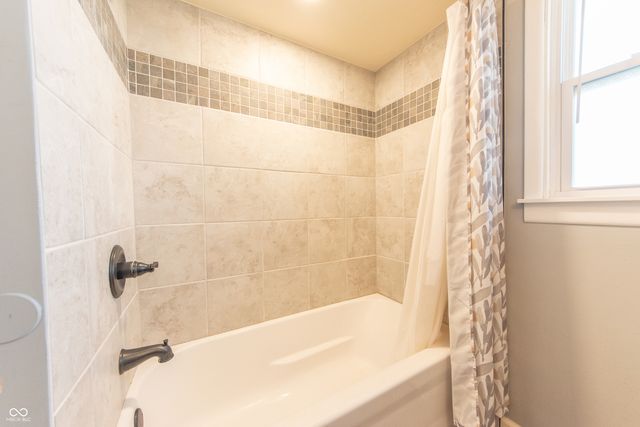 234 Lincoln Street, Columbus, IN 47201