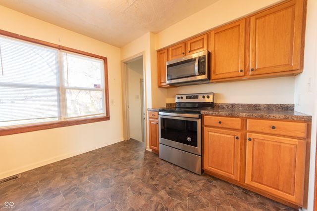 234 Lincoln Street, Columbus, IN 47201