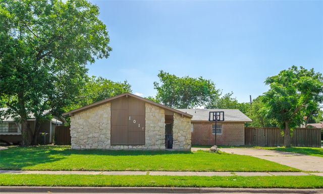 1018 Vegas Drive, Garland, TX 75042