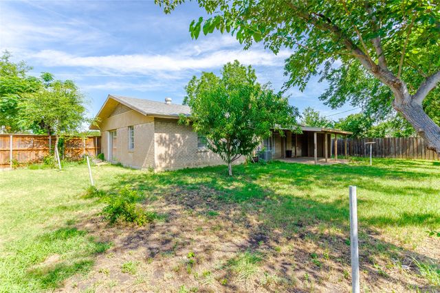 1018 Vegas Drive, Garland, TX 75042