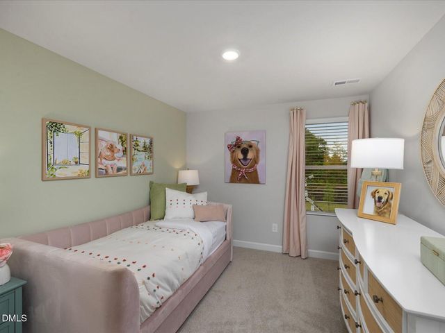 829 Stream View Court, Mebane, NC 27302