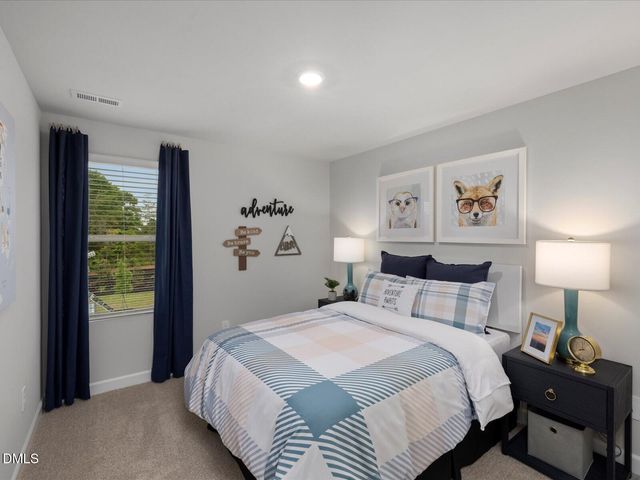 829 Stream View Court, Mebane, NC 27302